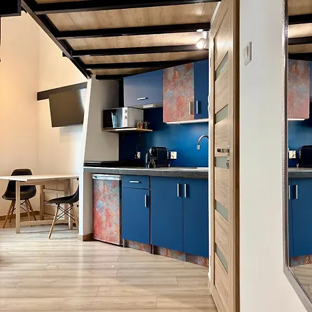 Hala Apartment *