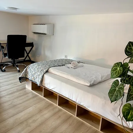 Hala Apartment